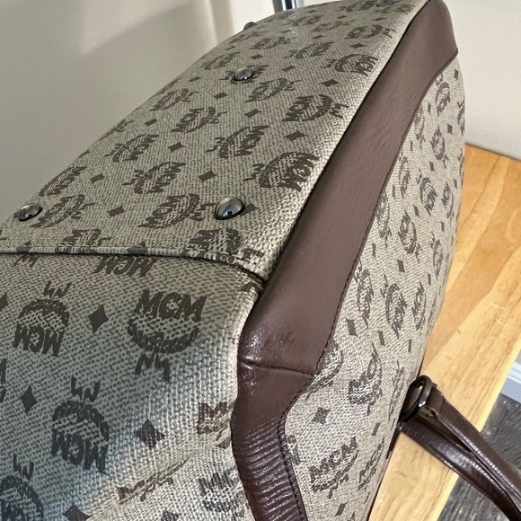 MCM Tote - Coated Canvas - Picture 4 of 16